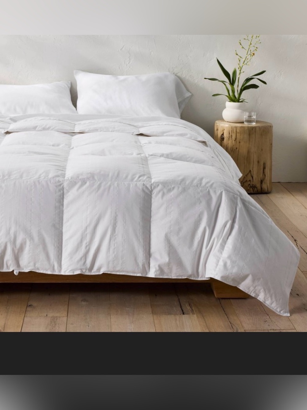 New Open Bag Casaluna Full/Queen All Season Premium Down Comforter